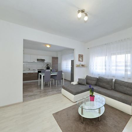 Apartment Mirela Zadar Eksteriør billede